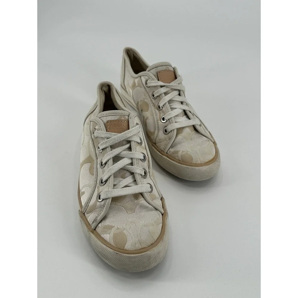 Coach Women's Beige/White Signature Print Lace Up Casual Shoes - Size 6.5B